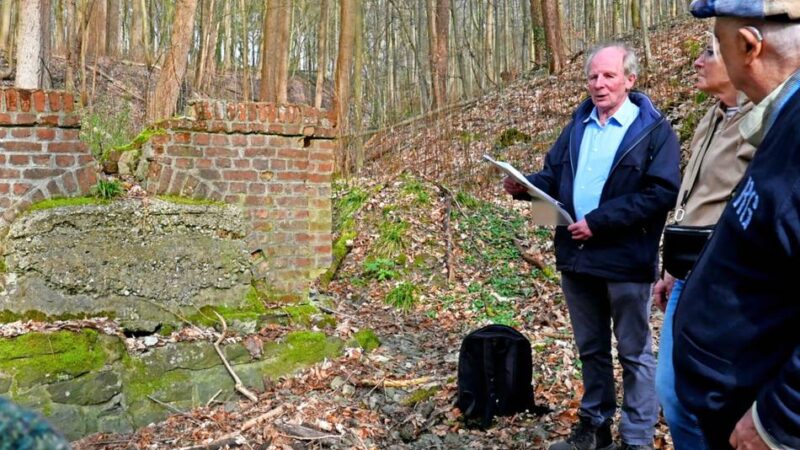 Im Rahmen von „Hardenberg verbindet“ ging es auf Spurensuche zum Bergbau in der Nähe des Schlosses: Der Clemensstollen war keine Goldgrube