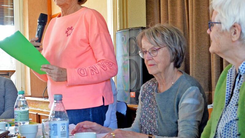 Bürgermeister Schorn nahm mit Freude an der Jahreshauptversammlung des Bürgervereins Wülfrath teil: Adelheid Heiden kündigt ihren Rückzug an