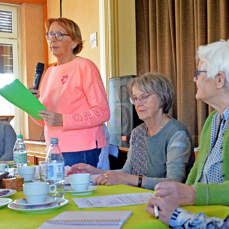 Bürgermeister Schorn nahm mit Freude an der Jahreshauptversammlung des Bürgervereins Wülfrath teil: Adelheid Heiden kündigt ihren Rückzug an