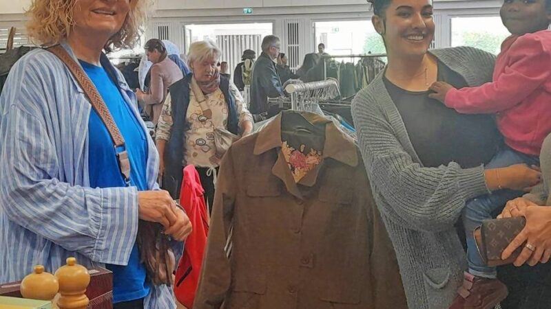 Ein Flohmarkt im Paul-Ludowigs-Haus lockte viele Besucher an: Kunst, Klamotten und Kurioses