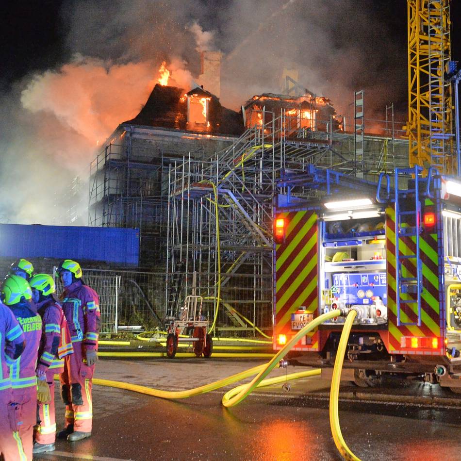 Bei der Jahreshauptversammlung der Brandbekämpfer gab es neben Rückschau und Ausblick einige emotionale Momente : Feuerwehr war 2025 gefordert wie nie zuvor