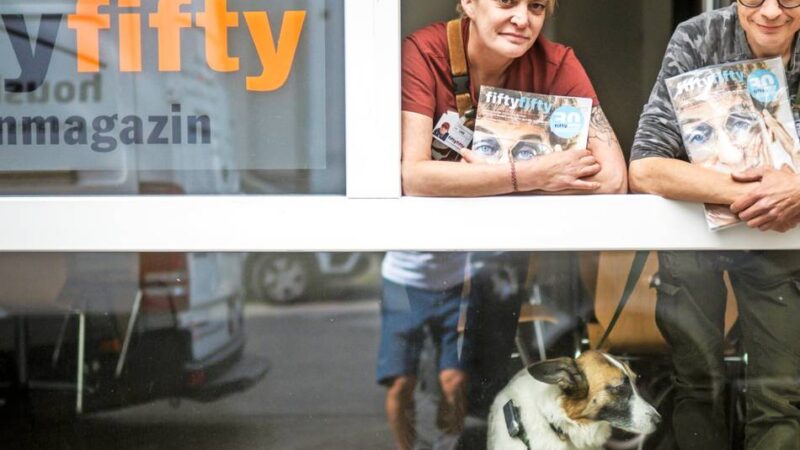 Hilfe für Wohnungslose in Düsseldorf: Existenz von Straßenzeitung Fiftyfifty gefährdet