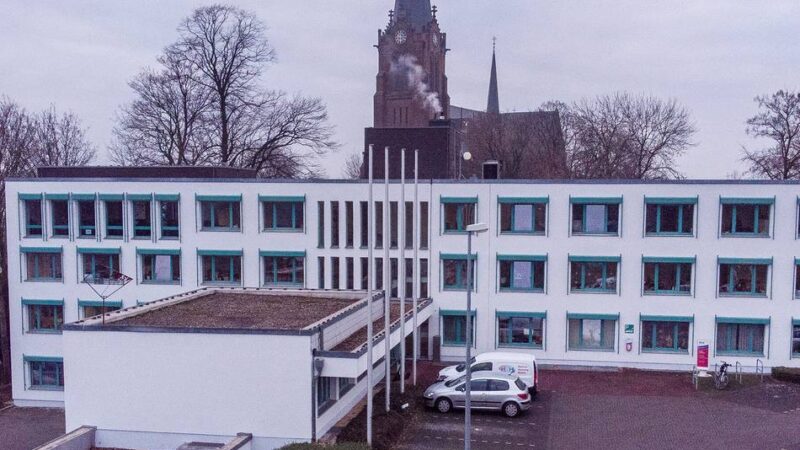 Haushalt in Jüchen: Stadtrat verabschiedet Etat mit Millionendefizit