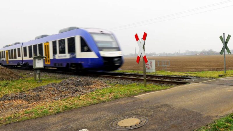 Reaktion auf Unfälle: Bahnübergang in Menzelen soll sicherer werden