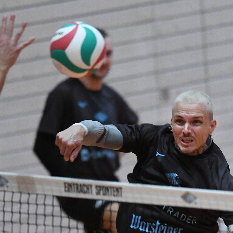 3:0 gegen den MTV Köln, die Zweite steigt auf: Spontent bleibt unantastbar – und baut parallel an seiner Zukunft