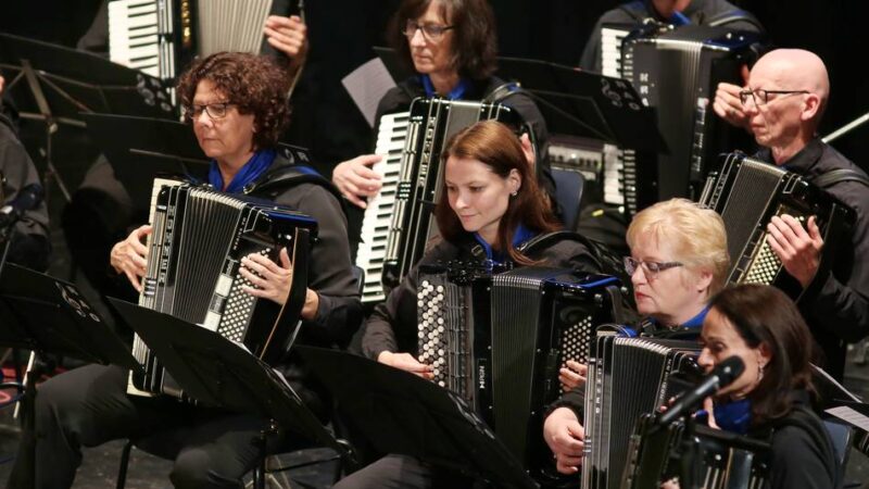 Konzert in Ratingen: Akkordeonorchester begeistert das Publikum