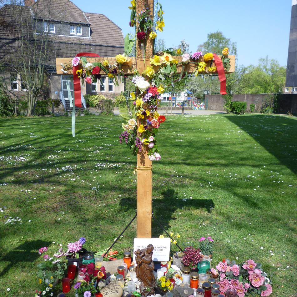 Vom Kinderkreuzweg bsi zum Osterfeuer: Das sind die evangelischen Ostergottesdienste im Duisburger Süden