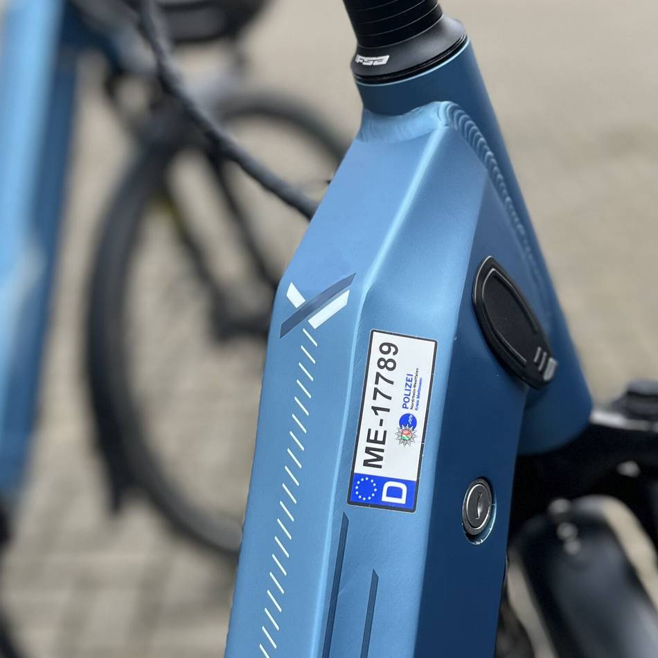 Aktion in Hilden: Polizei codiert Fahrräder auf dem Wochenmarkt