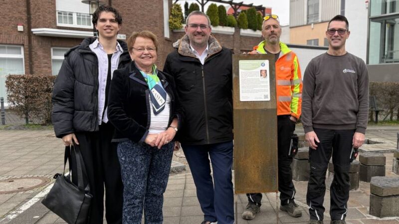 Würdigung in Dormagen: Eine Stele erinnert an Brunnenstifter Werner Endres