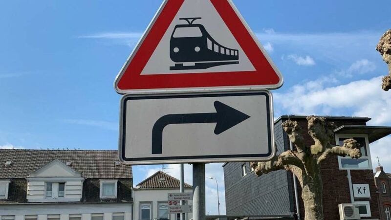 Ausfälle beim Niersexpress: Verwirrter Mann am Bahnhof Kevelaer sorgt für Streckensperrung