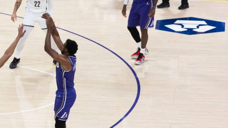 Besonderer Moment im Basketball: Familie James mit erstem Vater-Sohn-Assist der NBA-Geschichte