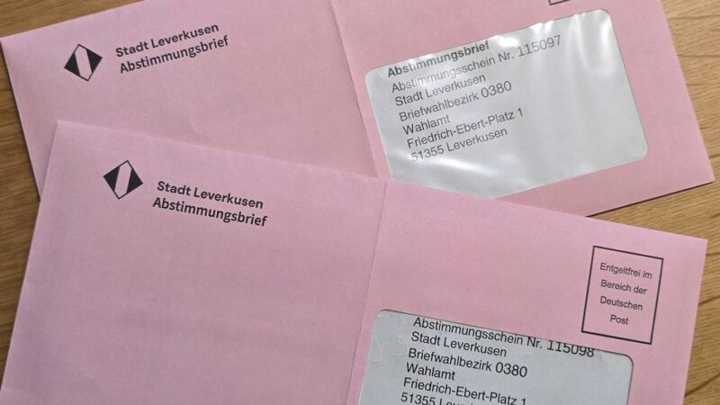 Knifflige Wahlunterlage in Leverkusen: Origami für Olympia