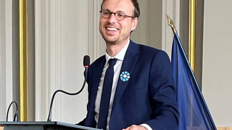 Städtepartner: Bürgermeister von Laval im ersten Wahlgang wiedergewählt