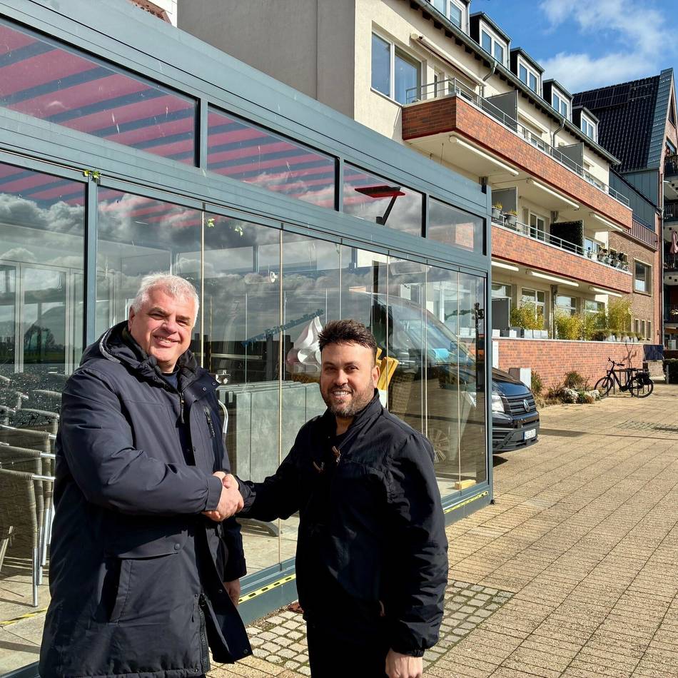 Gastronomie in Emmerich: Der „Frittenknaller“ ist Geschichte – was jetzt an der Promenade passiert