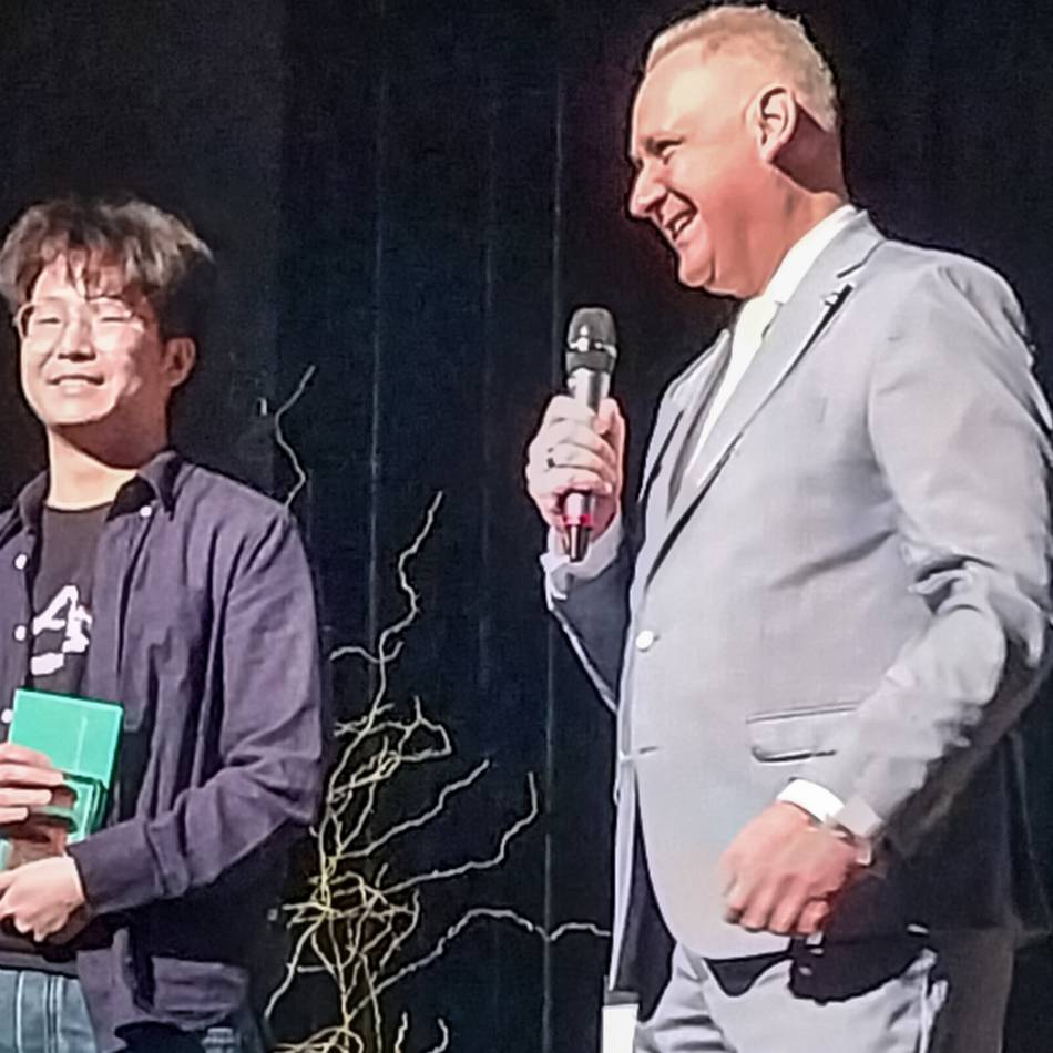 Beim Abschlusskonzert in Erkrath: „Jugend musiziert“ – Langenfelder Zimu Tao erhält Förderpreis