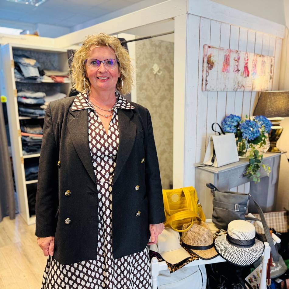 Neusserin eröffnet Second-Hand-Shop nach langer Krankheit: „Das ist Leidenschaft pur“