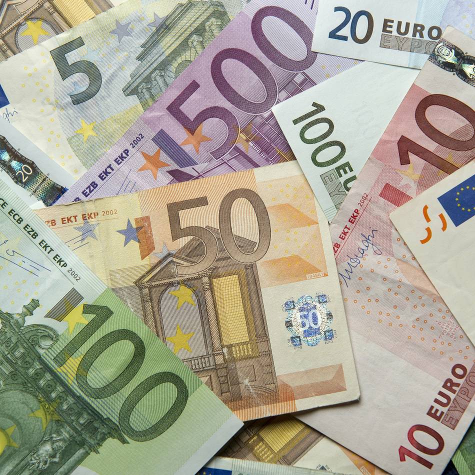 Veränderte Öffnungszeiten in Rheinberg: Bei der Stadtkasse wird nur noch selten bar bezahlt