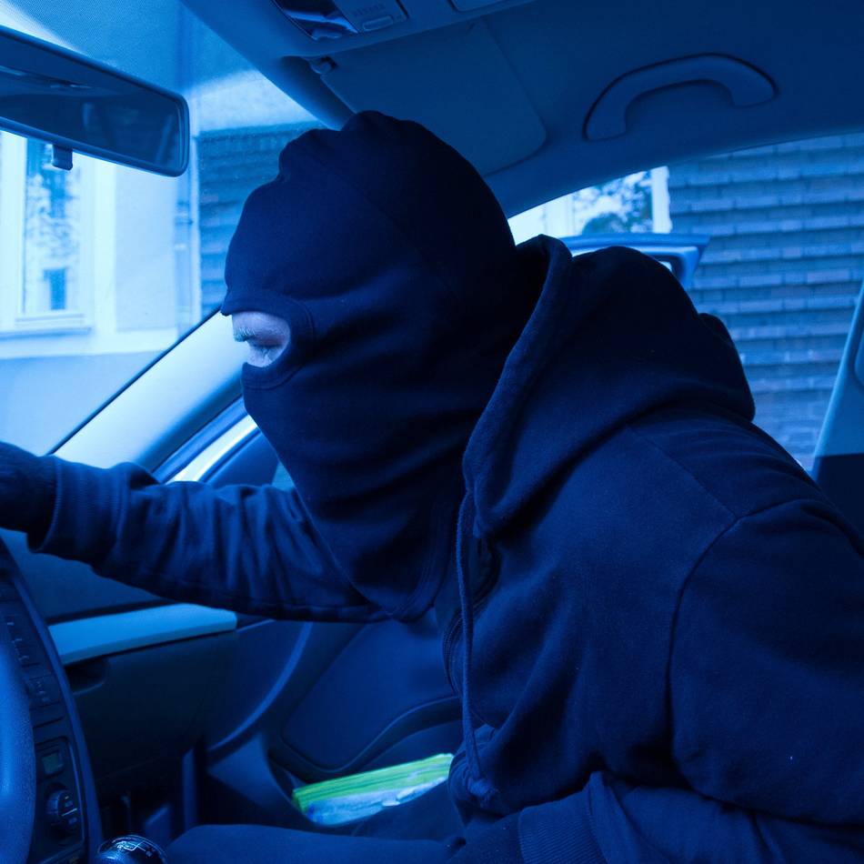 Aufbruchserie in Kevelaer: Diebe brechen Autos
von Handwerkern auf