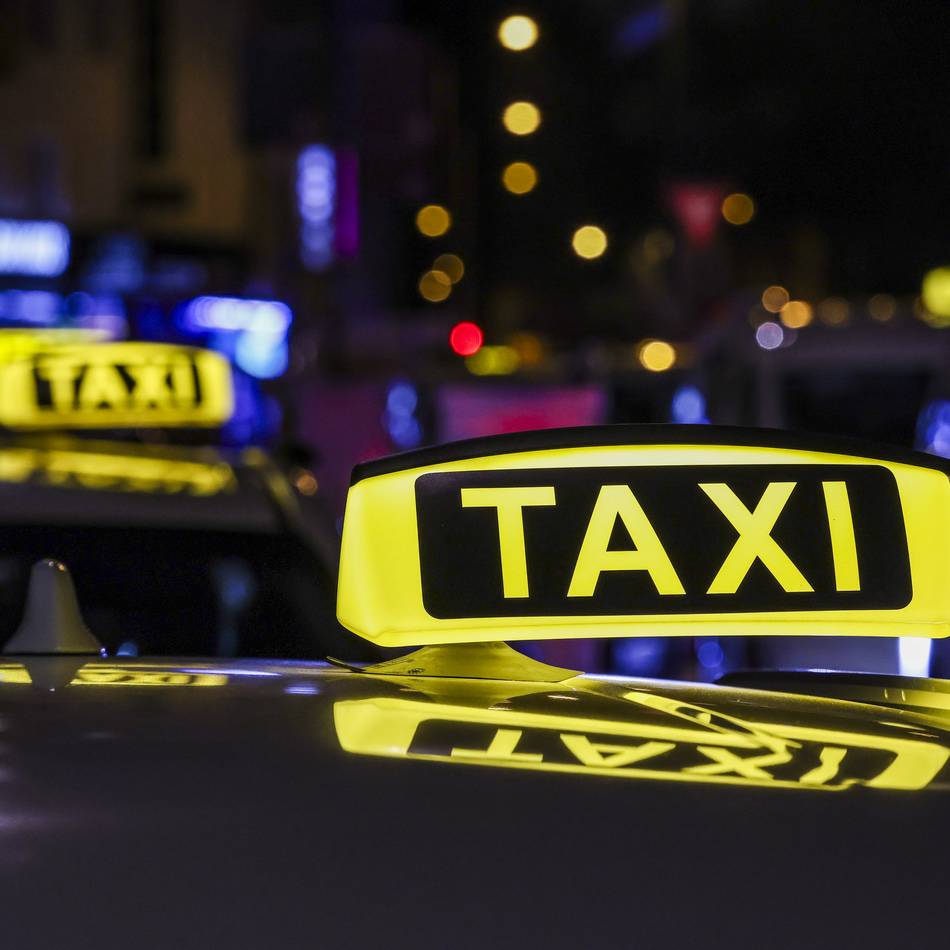 Bürgerinnenantrag in Hilden scheitert: Warum die Stadt Frauen nachts kein Taxi spendiert