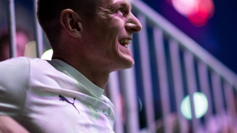 Restaurant Riva in Düsseldorf: Party mit Toni Kroos und Rudi Völler – Promis feiern im Medienhafen