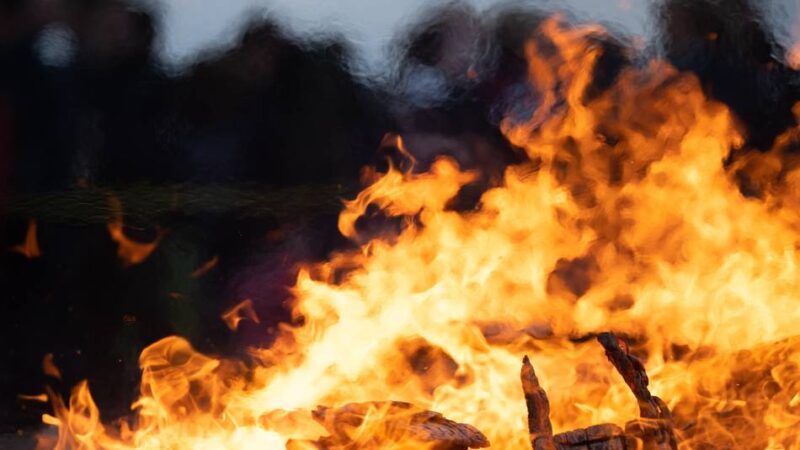 Ostern 2026 im Kleverland: Das sind die Termine für Osterfeuer rund um Kleve