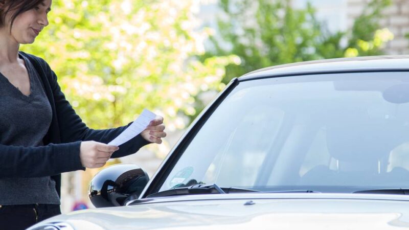 Verkehrssünden in Mönchengladbach: Strafzettel jetzt mit QR-Code an der Frontscheibe