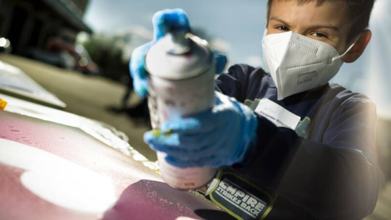 Freizeit in Langenfeld: Graffiti-Sprayer und Rollerskater nutzen Ara-Hallen für Kunst und Sport