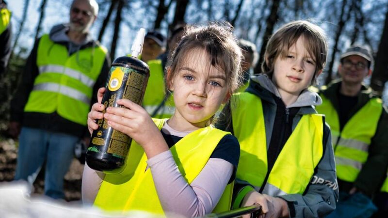 Dreck-weg-Tag in Langenfeld: Zahlreiche Lachgas-Patronen in Langfort eingesammelt