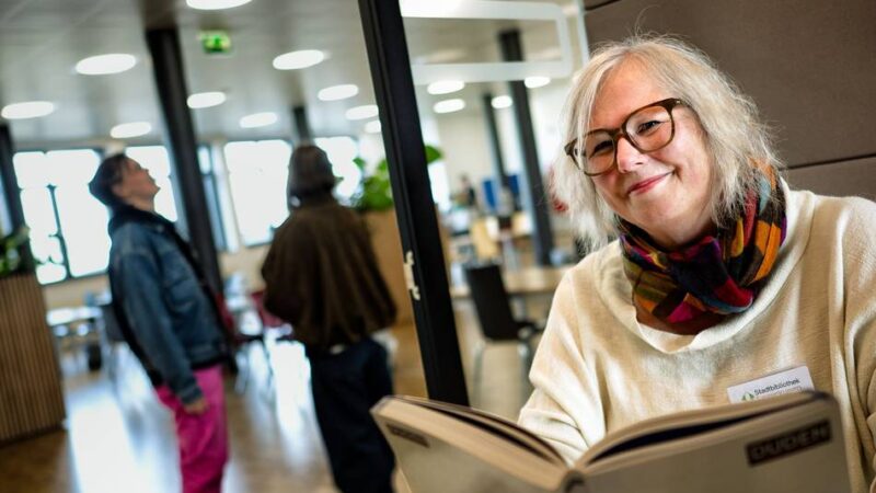 In der Stadtbibliothek Leverkusen: Platz satt zum Basteln und Büffeln