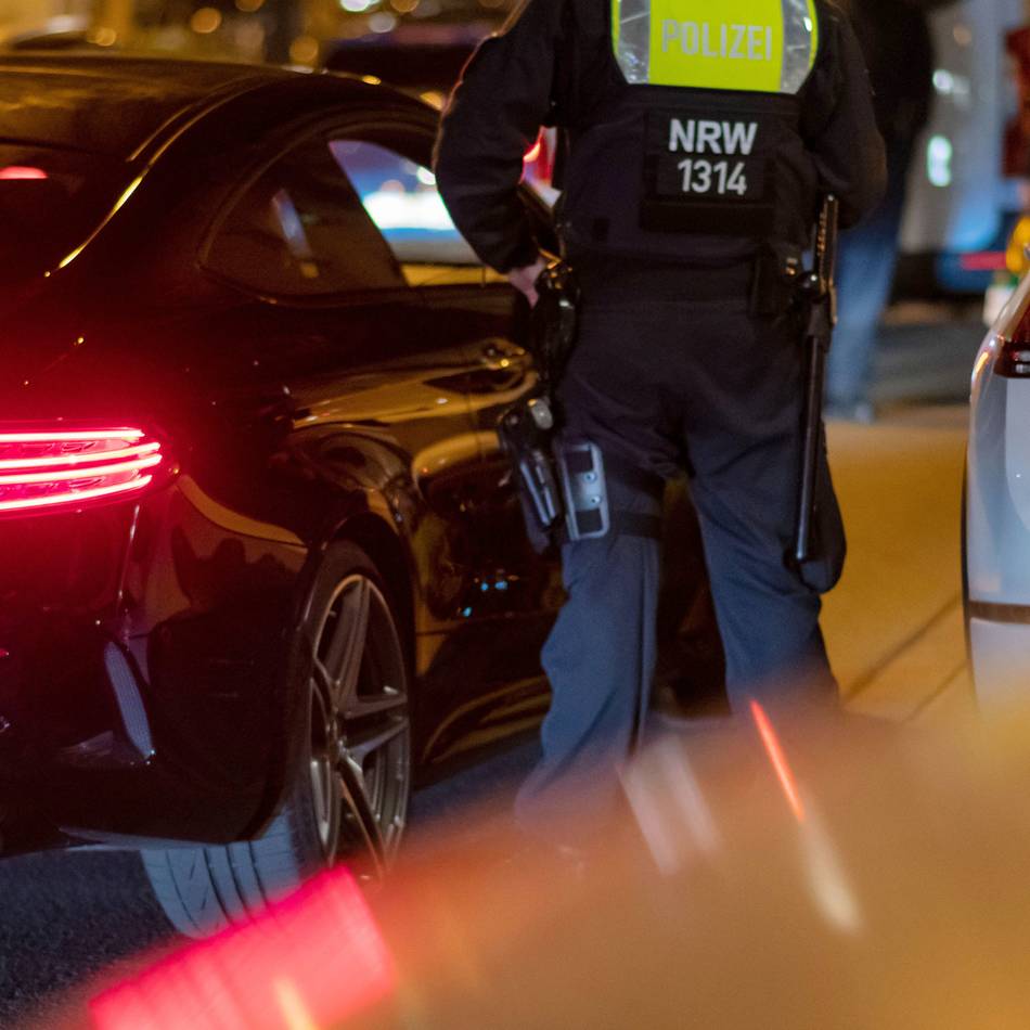 Aktion in Jüchen, Neuss und Dormagen: Polizei kontrolliert Raser, Tuner und Poser