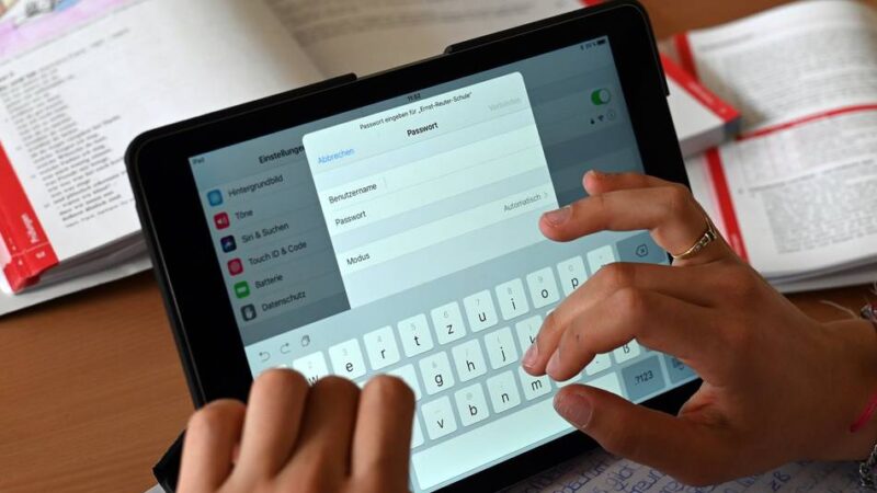 Große Online-Erhebung: Das ist der Stand bei der Digitalisierung der Dormagener Schulen