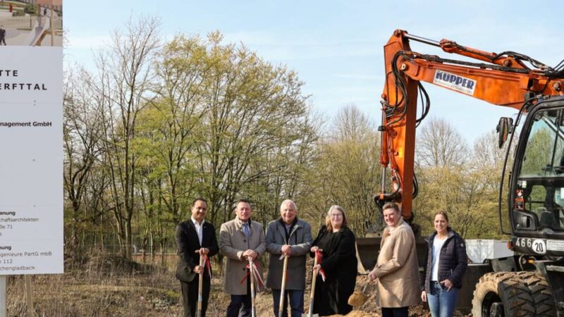 Spatenstich an der Parisstraße in Neuss: Vom Brandort zum Kitastandort