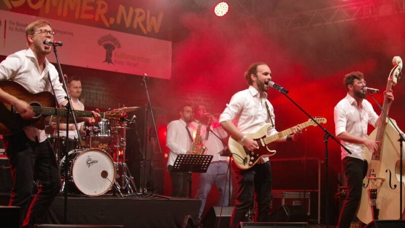 Moerser Musiker steigen in den Ring: Im Bollwerk kommt es zur musikalischen „Blutfehde“