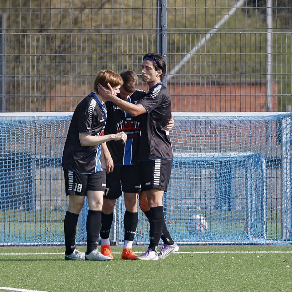 Der Bezirksliga-Spieltag: Karaca trotz Neuwerk-Sieg nicht zufrieden, Dilkrath überrascht Odenkirchen