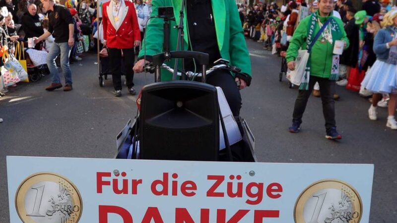 Karneval in Leverkusen: Von wegen „1 € für die Züge“ –10.539 Euro sind’s geworden