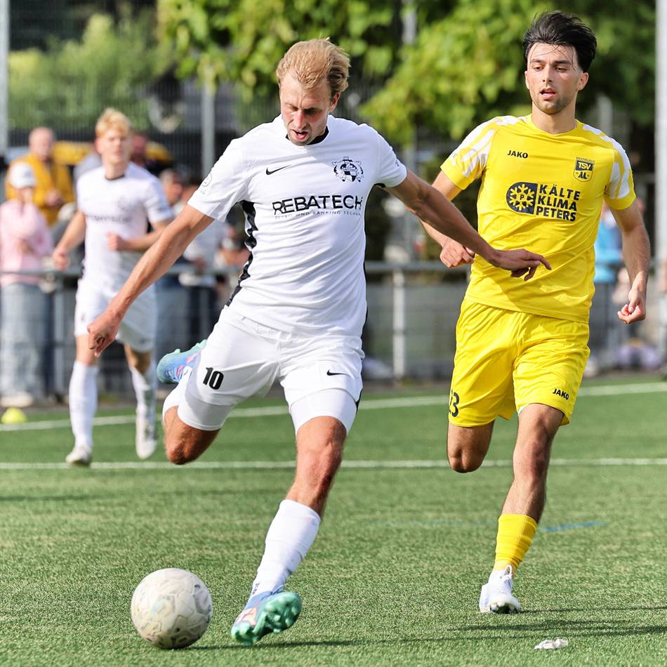 Titelrennen spitzt sich zu: Trainer-Rücktritt in Meerbusch fordert den VfB 03