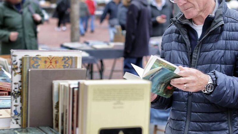Büchermarkt in Hilden: Bummeln, Stöbern und Schmökern