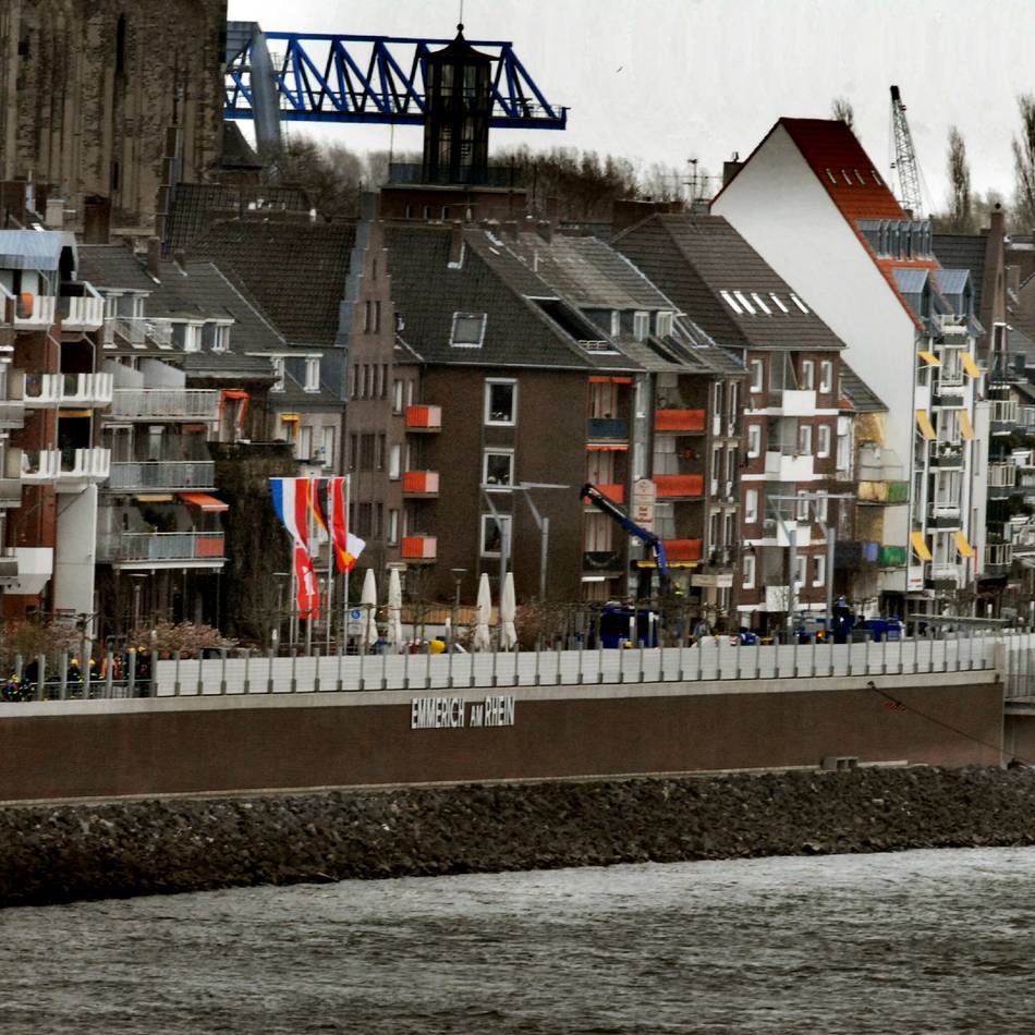 Großübung an der Rheinpromenade in Emmerich: Freitag bis Sonntag werden Parkplätze zur Mangelware in der Innenstadt