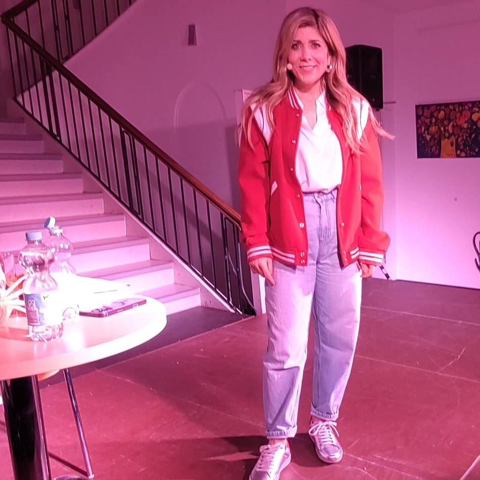 Comedienne testete in Hückeswagen: Panagiotas proppenvolle Preview mit Pfiff