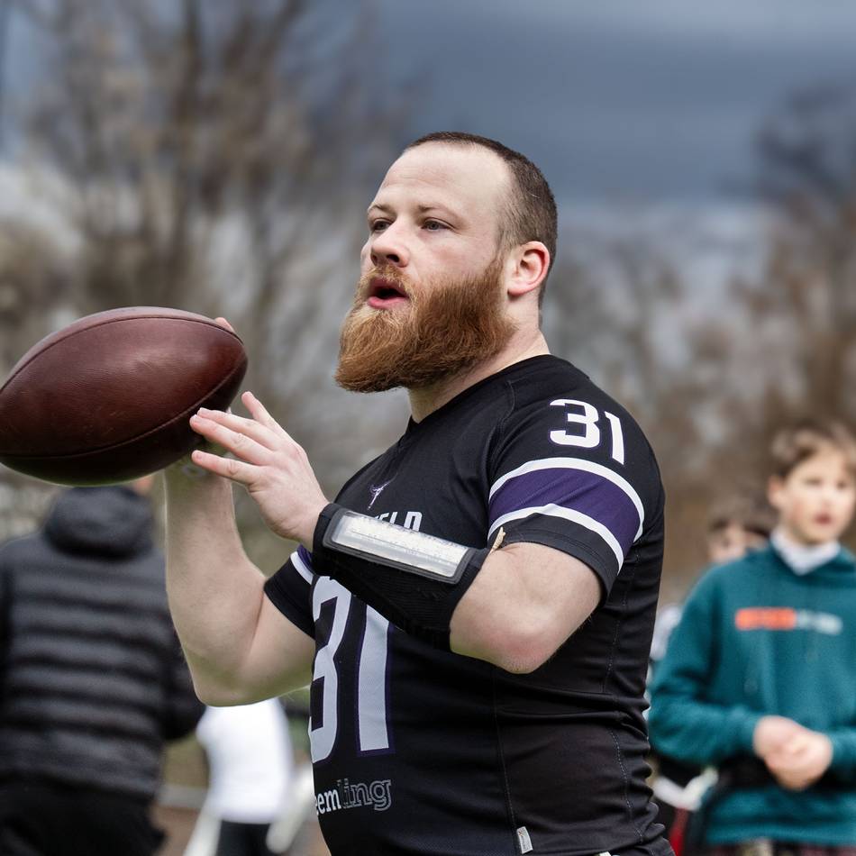 Half Bowl im Jahnstadion: Erstes Flag-Football-Turnier seit dem Regionalliga-Aufstieg
