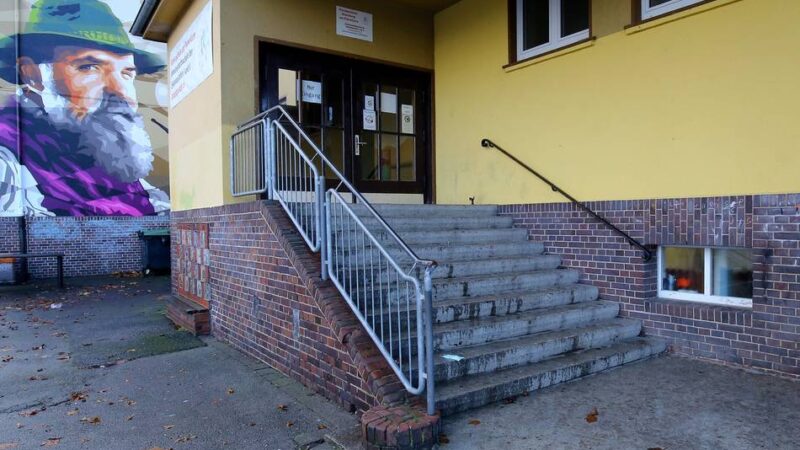 Stadt Rheinberg rechnet mit Kosten von acht Millionen Euro: Was an der Pulverturmschule alles neu gemacht werden müsste