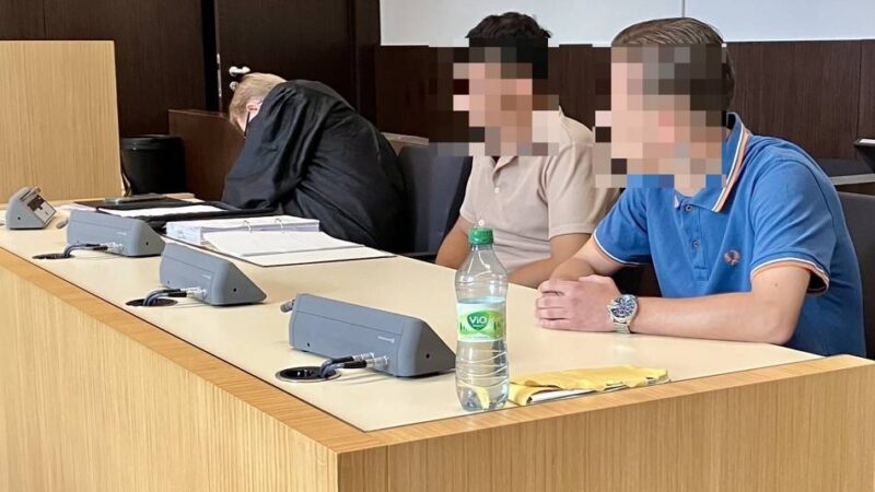 „Es war ein gewalttätiger Überfall“ : Hausparty in Urdenbach eskaliert – 25-Jähriger muss ans Geburtstagskind zahlen