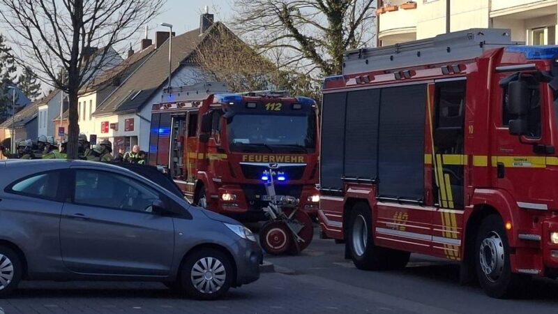 Wohnungsbrand in Krefeld: Frau stirbt bei Brand – sie rief noch selbst die Feuerwehr