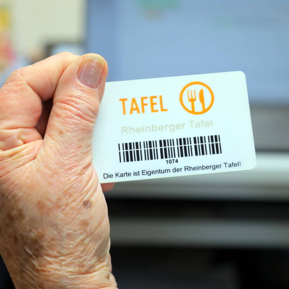 An der Bahnhofstraße in Rheinberg: SPD sammelt am Samstag bei Edeka für die Tafel