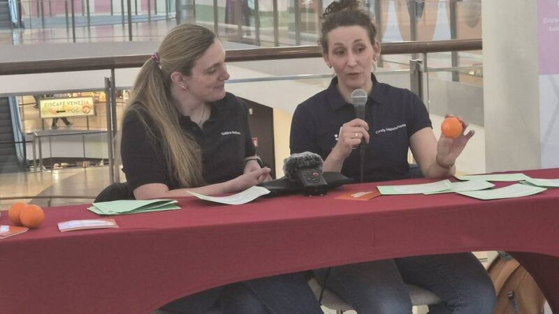 Live-Podcast zum Thema Stress im Neusser Rheinpark-Center: Warum es okay ist, auch mal nicht okay zu sein