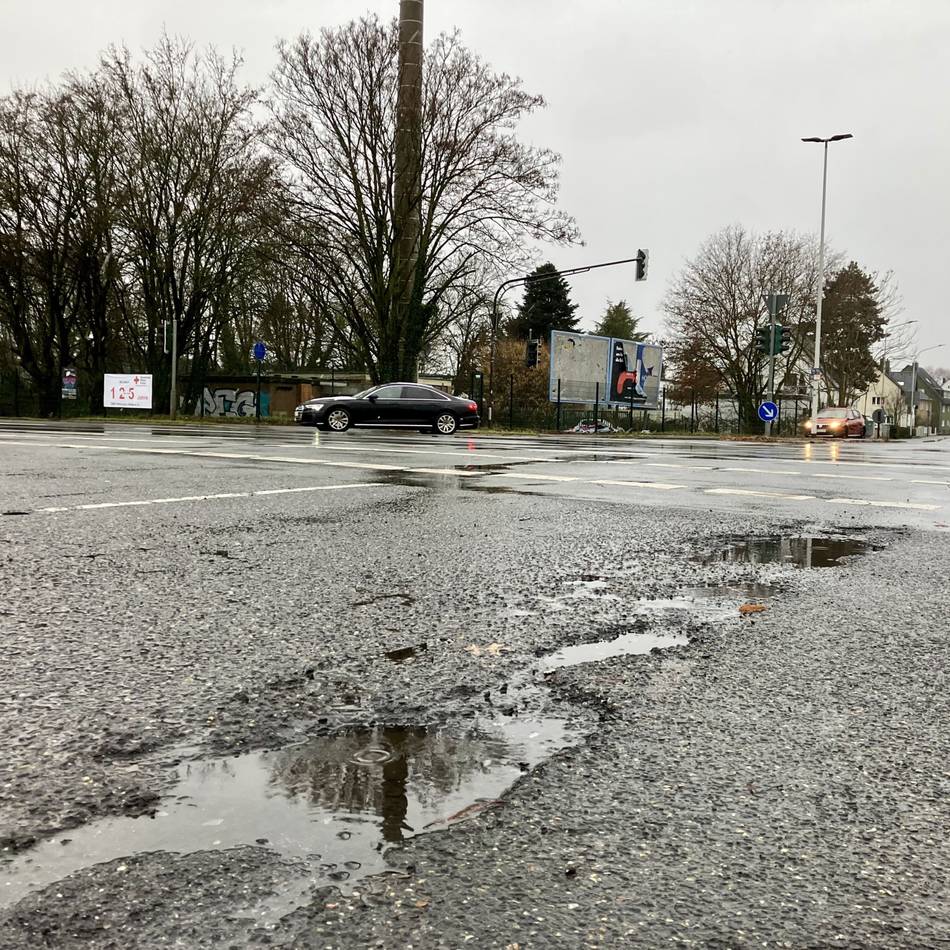 Nach dem Jo-Jo-Winter in Hilden und Haan: Schlaglöcher – jetzt wird geflickt