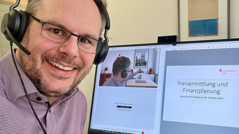 Gymnasium und Berufskolleg in Wipperfürth: Wenn Jugendliche Marktpreise recherchieren und Lohnkosten kalkulieren