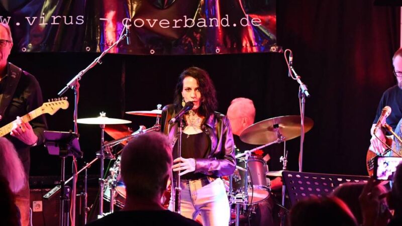 Haus Eifgen in Wermelskirchen: „Virus“ sorgt für ansteckende Geburtstagssause