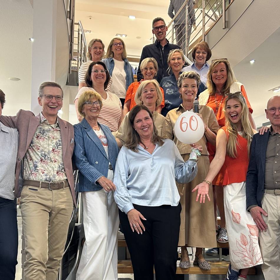 Mit Modenschau in Kaldenkirchen: „Mädchen im Lädchen“ feiern 60 Jahre Modehaus Schouren