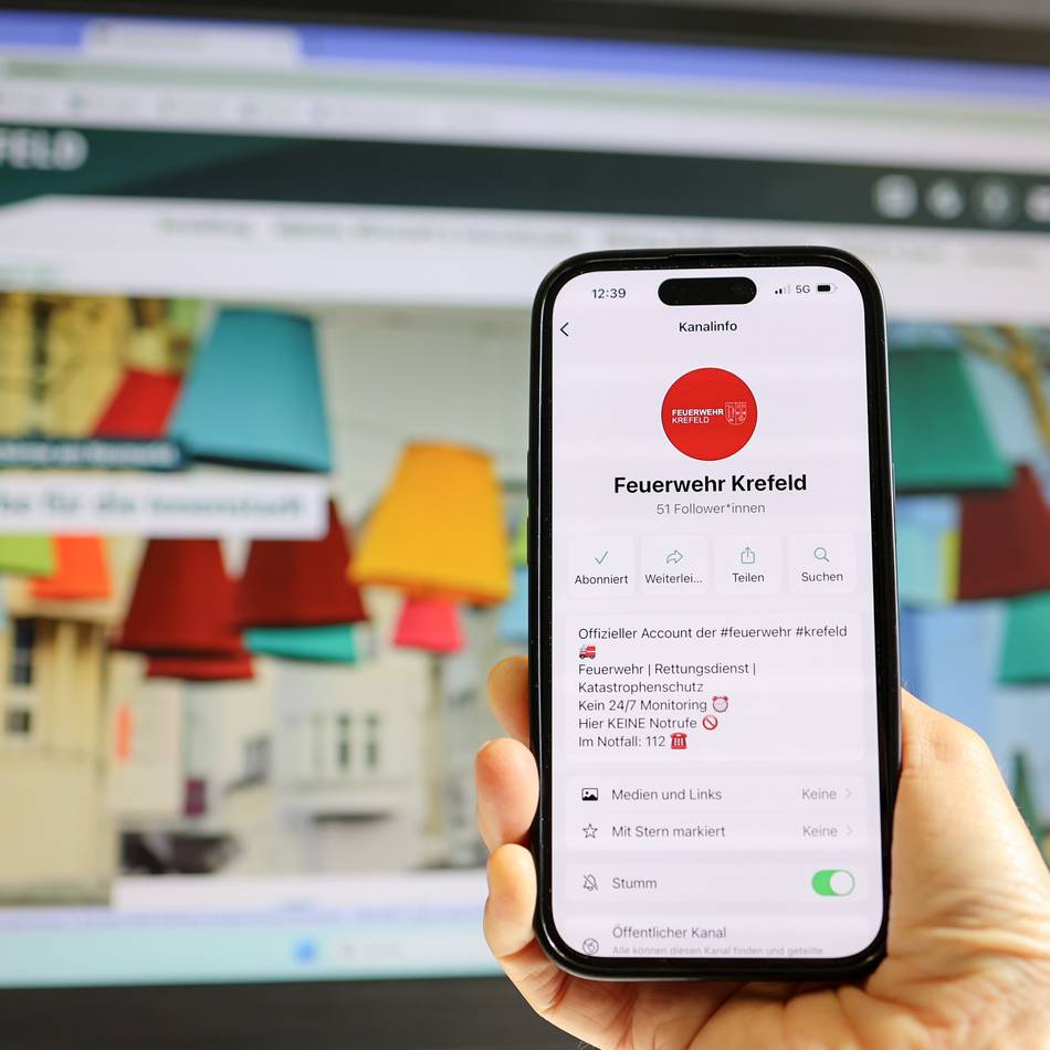 Neues Angebot in Krefeld: Feuerwehr bietet Kommunikationskanal über Whatsapp an
